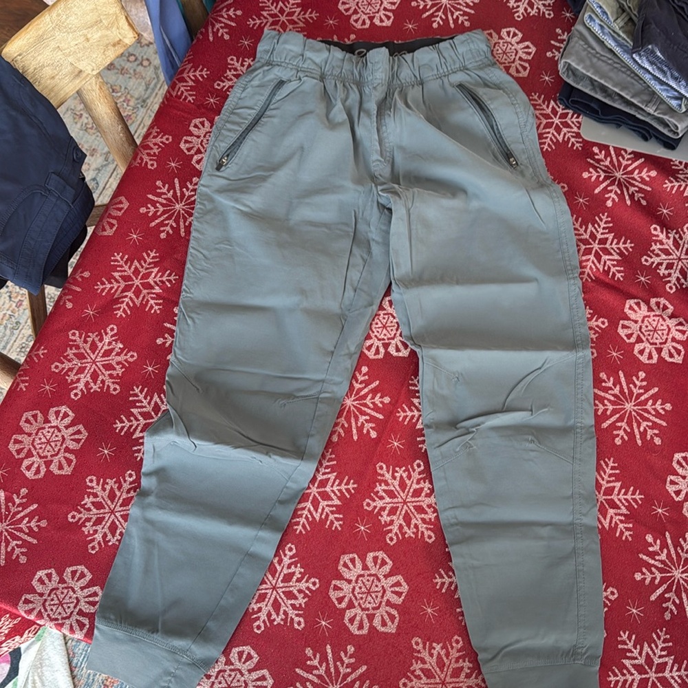 Eddie Bauer Size 4 joggers
